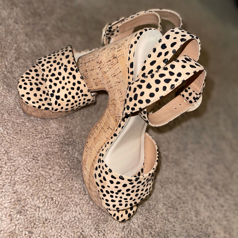 🐆🐆 Leopard Wedge - Picture 2 of 5